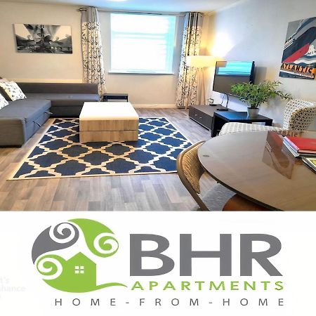 Excellent Location - City Centre - Parking - 4 Beds -2 Bedrooms Белфаст Экстерьер фото