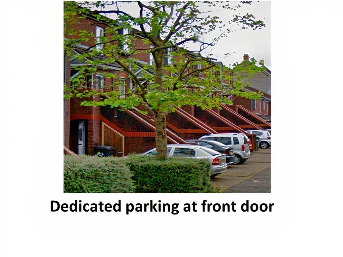 Excellent Location - City Centre - Parking - 4 Beds -2 Bedrooms Белфаст Экстерьер фото