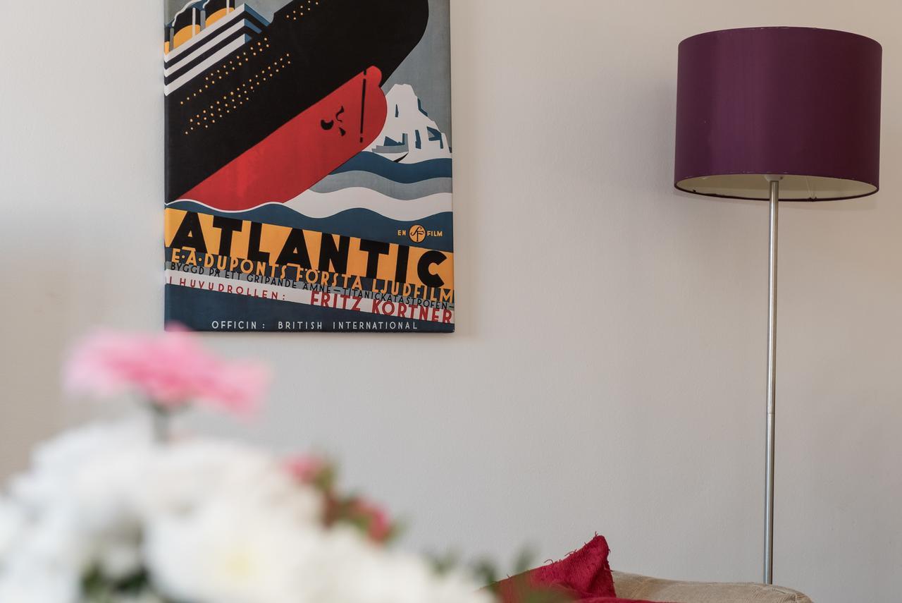 Excellent Location - City Centre - Parking - 4 Beds -2 Bedrooms Белфаст Экстерьер фото