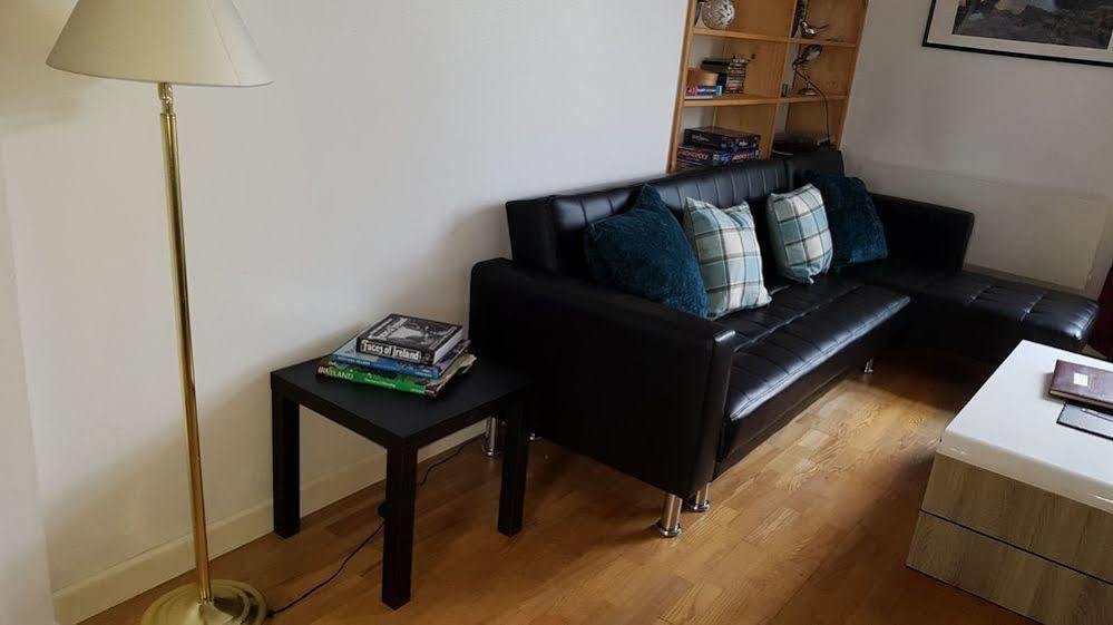 Excellent Location - City Centre - Parking - 4 Beds -2 Bedrooms Белфаст Экстерьер фото